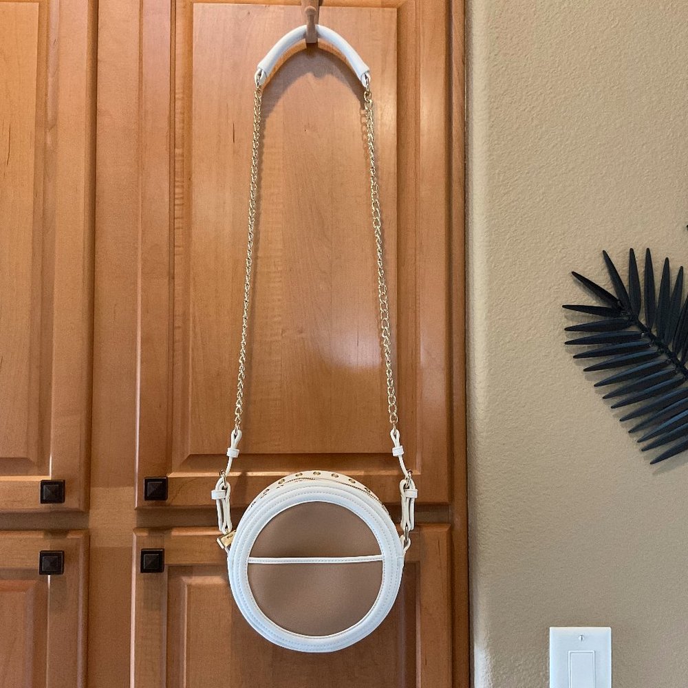 NEW! Designer Snob Essentials CIRCLE Crossbody purse